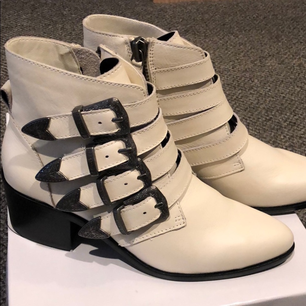Brand New Steve Madden Billey Ankle Bootie